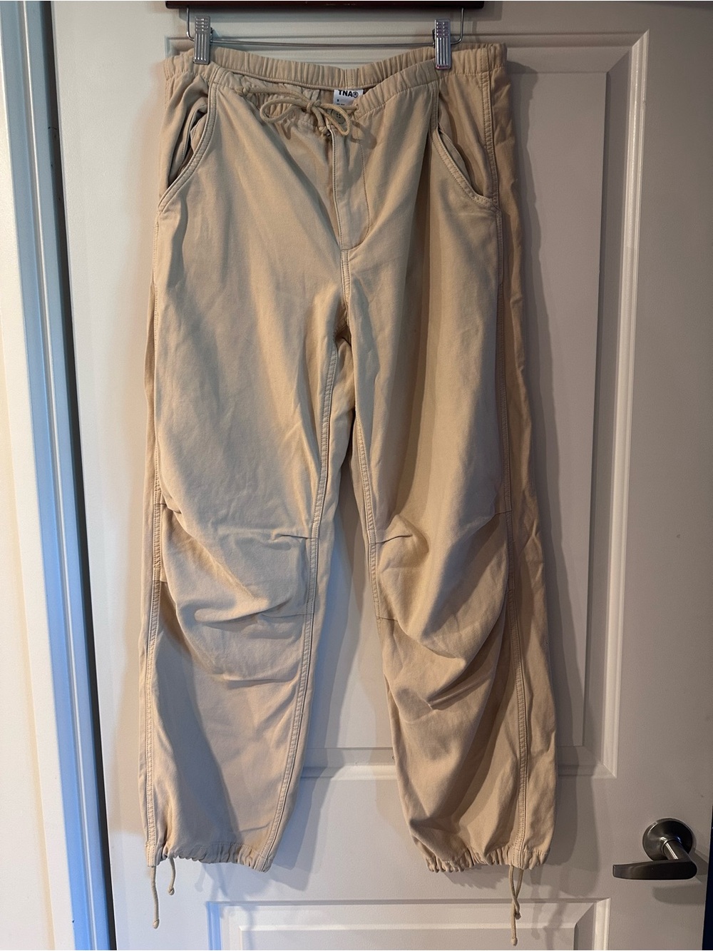 Aritzia TNA Mid Rise Drawstring Canvas Parachute Pant/Cargo Pant